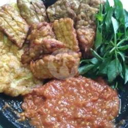 Tempe   Telor   Sambel   Lalap   Nasi