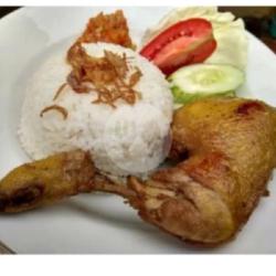 Paket Nasi Ayam Goreng(ayam Kecap,ayam Opor) Sayur  Sambel