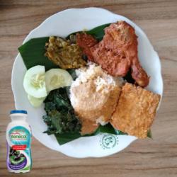 Paket Nasi Ayam Bakar   Tempe Goreng/tempe Gulai Air Mineral Gelas