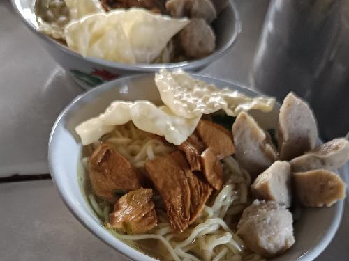 Mie Ayam Tenggor Pak Wie, sumbermulyo