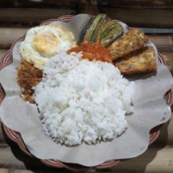 Sego Sambel Ikan Telor Ceplok