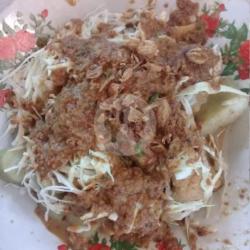 Lontong Tahu Campur