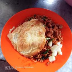 Mie Goreng Telur Ayam Pedas