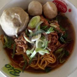 Mie Ayam Bakso Besar