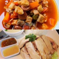 Combo 1 Soup Merah   1 Nasi Chicken Hainan