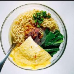 Indomie Kuah Kari Komplit