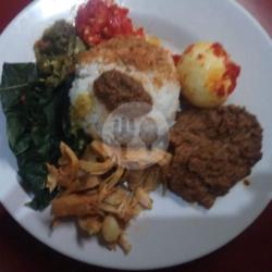 Nasi Rendang  Telur Balado