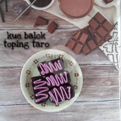 Kue Balok Toping Taro