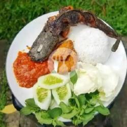 Nasi Lele Penyetan