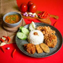 Nasi   Ayam   Cumi Sambal Geprek