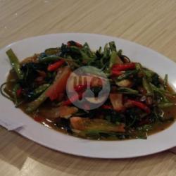 Tumis Kangkung Ayam.