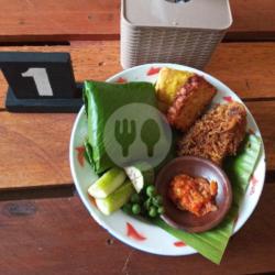 Nasi Timbel Kumplit