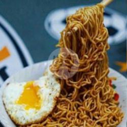 Mie Sedap Goreng Telur