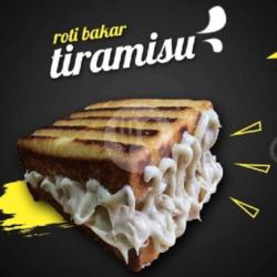 Tiramisu Pastry Half