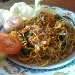 Mie Kuning Goreng