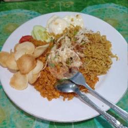 Minas Telor Dadar ( Mie Nasgor)