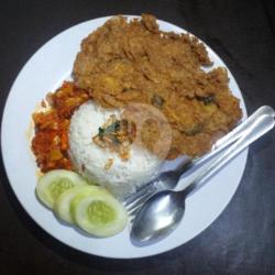 Nasi Telur Crispy Sambal Bawang