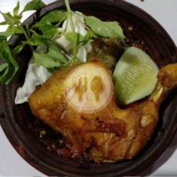 Penyetan Ayam Goreng