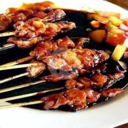 22 Tusuk Sate Ayam Campur Kulit Bumbu Kecap