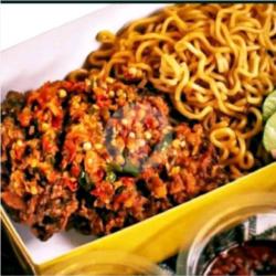 Mie Geprek Ayam Sambal Trasi