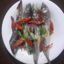 Tumis Ikan Asin