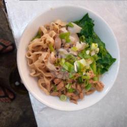 Mie Lebar Ayam Jamur Bakso Ikan