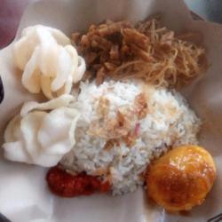 Nasi Uduk Telor Semur