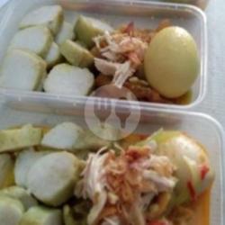 Lontong Sayur Komplit