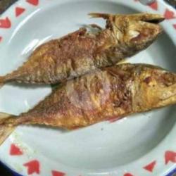 2 Ikan Asin Peda Goreng