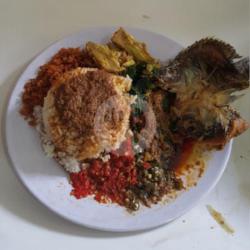 Nasi Ikan Mujaher