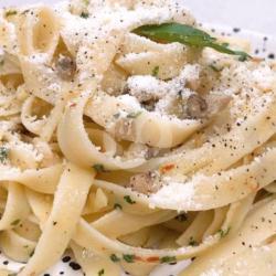 Fettucini Aglio E Olio