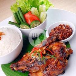 Nasi Ayam Bakar Taliwang Free Es Teh