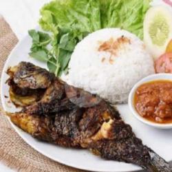 Ikan Mas Goreng   Nasi