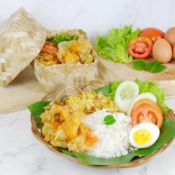 Nasi Besek Gurame Asam Manis