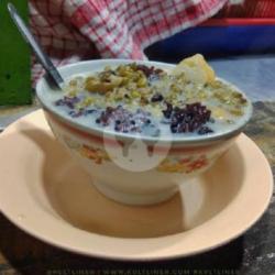 Bubur Kacang   Ketan   Roti