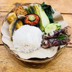 Nasi Tempong Cumi