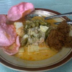 Ketupat Rendang