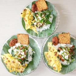Nasi Pecel Mbok Ser Khas Kediri   Telor Mata Sapi