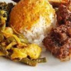 Nasi Padang  Daging Rendang