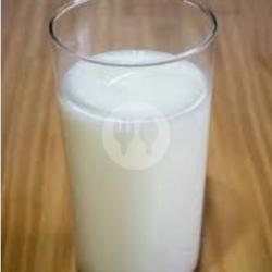 Susu Putih Panas