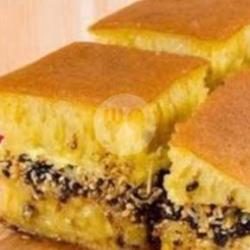 Martabak Ketan Kacang Coklat Susu Free Kopi Hitam