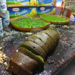 Martabak Pandan Kismis Wijen