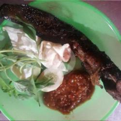 Nasik Uduk   Lele Bakar   Sambel   Lalapan