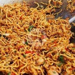 Mie Goreng/ Rebus Biasa