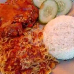 Indomie Ayam Geprek Bikin Kenyang Free Es Teh/teh Hangat