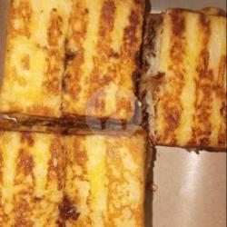 Roti Bakar Nanas  Strawberry