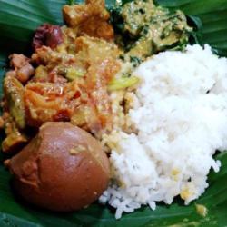 Nasi Gudeg Telur