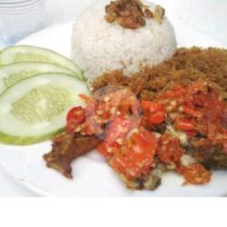 Nasi Ayam Goreng Geprek Sambal    Tahu Tempe