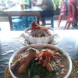 Mie Tulang Ba Campur