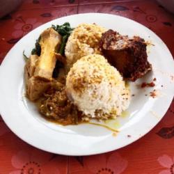 Nasi Ikan Tongkol Goreng